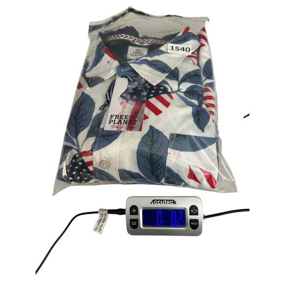 Free Planet Men’s Shirt Size 3X American Flag Stars Stripes Button Down Cotton - Picture 12 of 12